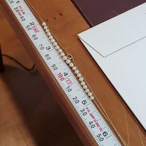 Elegant 10K solid Gold and Pearl necklace